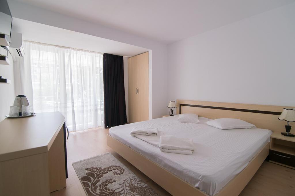 Hotel Venus Мамая Екстер'єр фото